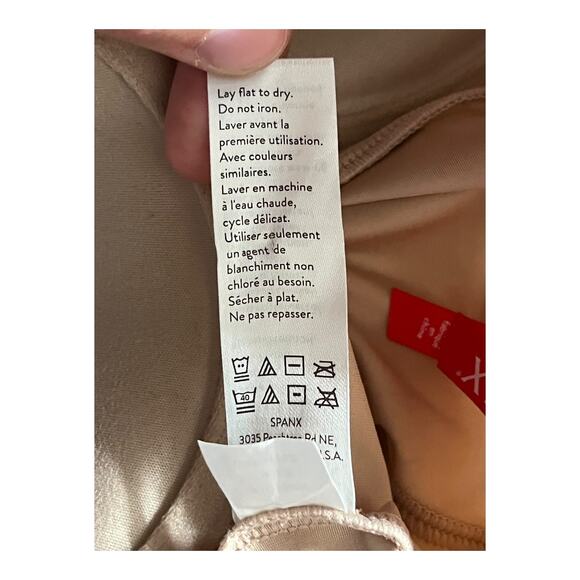 Spanx bodysuit tan 10156R Suit Your Fancy Strapless cupped mid thigh X-Small XS - Picture 5 of 7